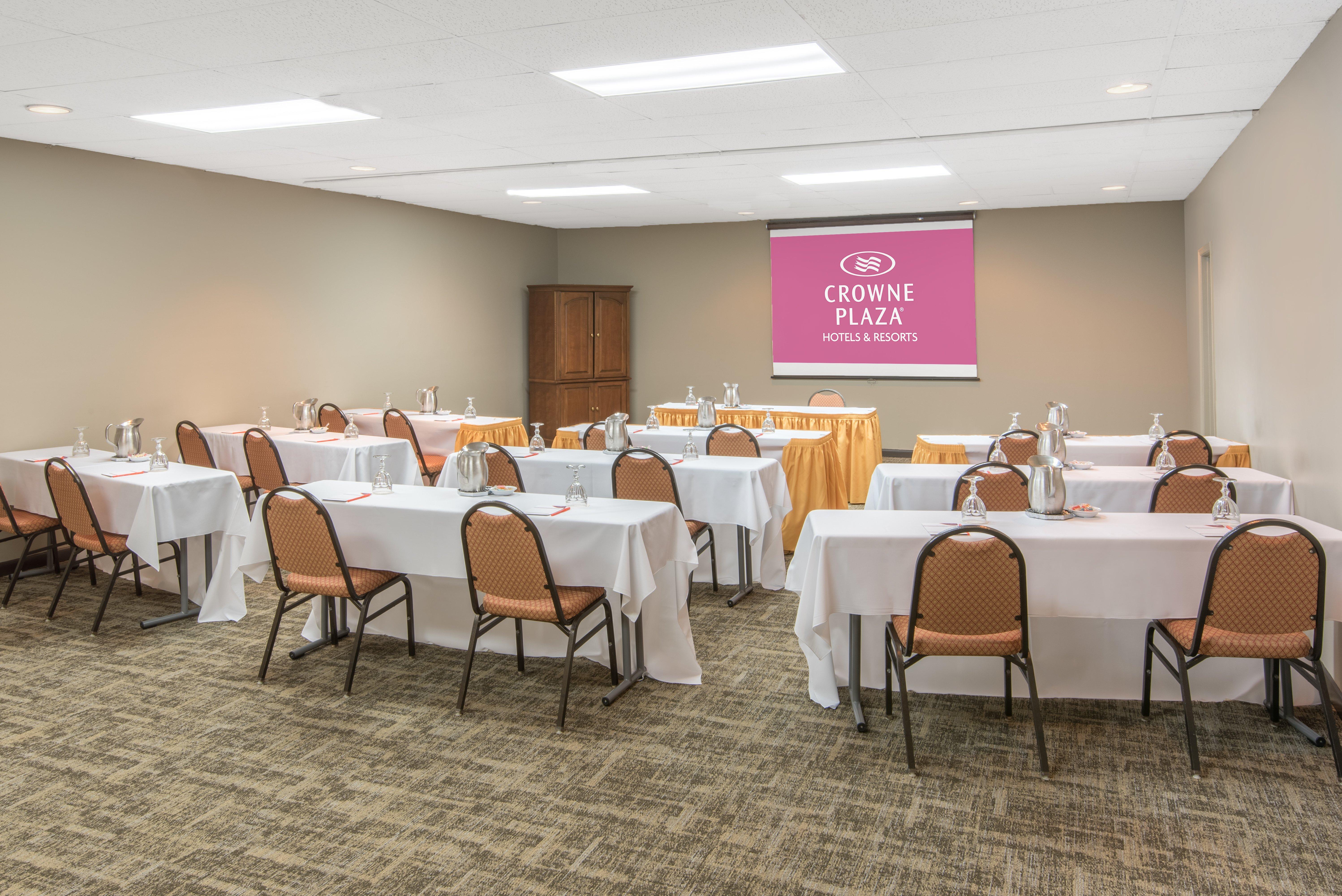 Crowne Plaza Hotel Hickory By Ihg Esterno foto