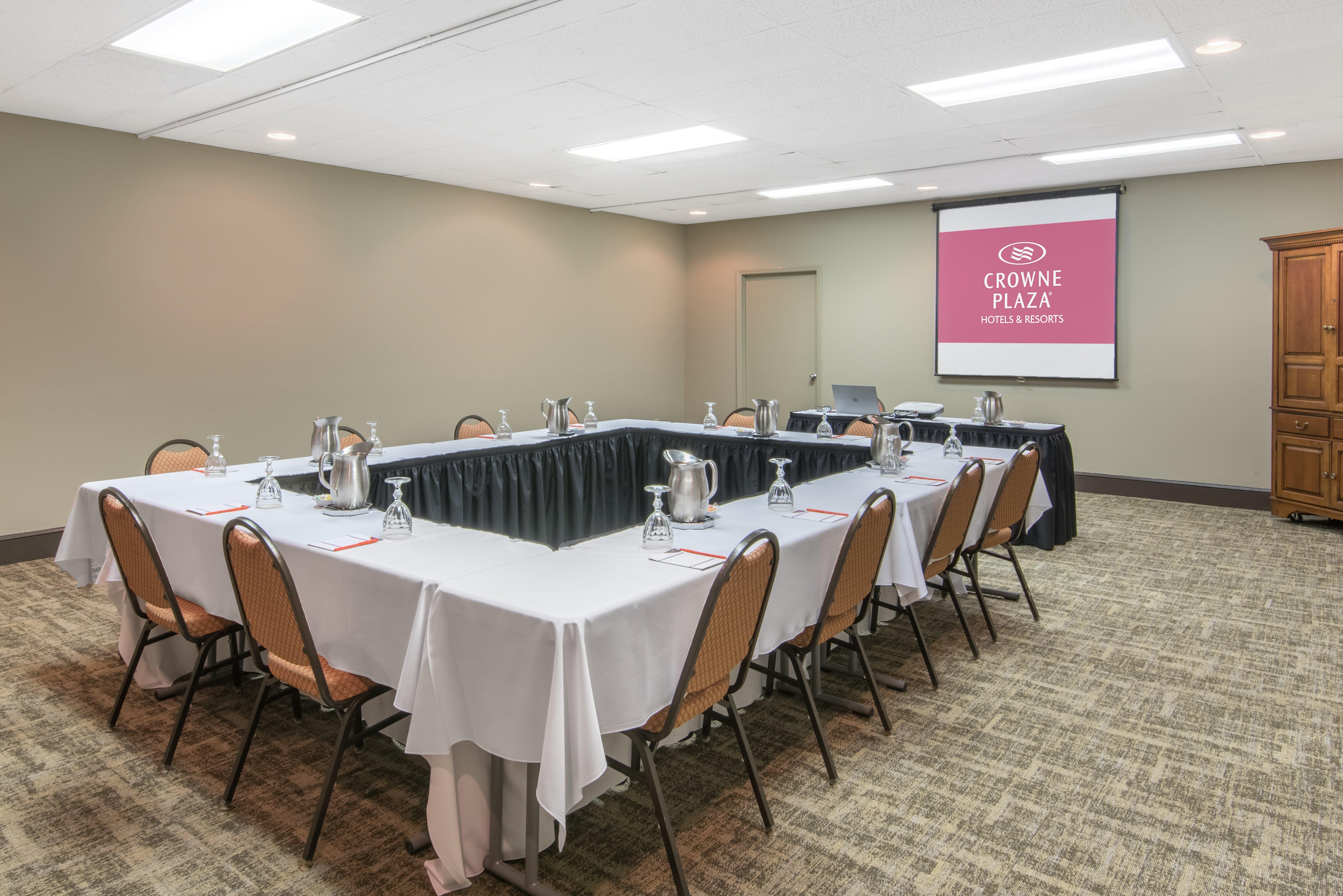 Crowne Plaza Hotel Hickory By Ihg Esterno foto